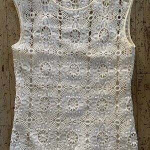Elegant White Lace Sleeveless Top
